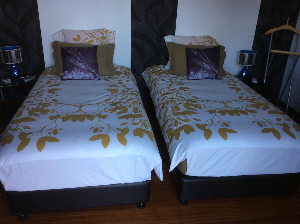 Un Temps Pour Soi Hotel Bouloupari Quarto foto